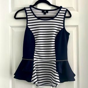 Juniors peplum sleeveless blue and white size M top